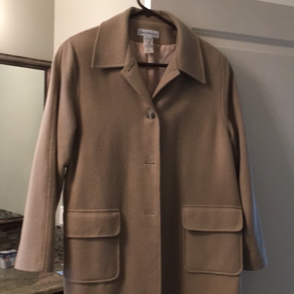 Light brown long coat with pockets
